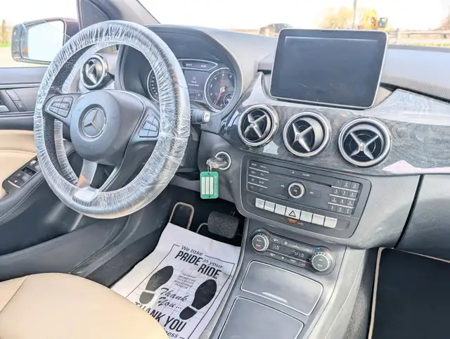 2015 Mercedes-Benz B-Class 4dr HB B 250 | Sun-roof! | Heated sea - Photo 13