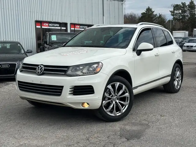 2011 Volkswagen Touareg Highline | AWD | LEATHER | PANO-ROOF | N