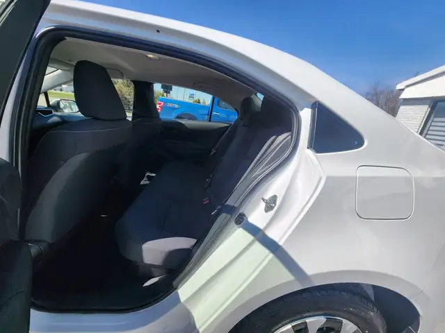 2023 TOYOTA COROLLA HYBRID LE - Photo 12