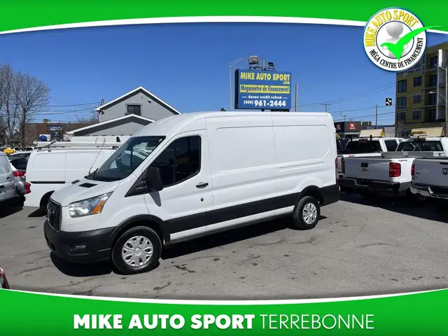 Ford Transit fourgon utilitaire T-250 PA toit moyen 130 po PNBV
