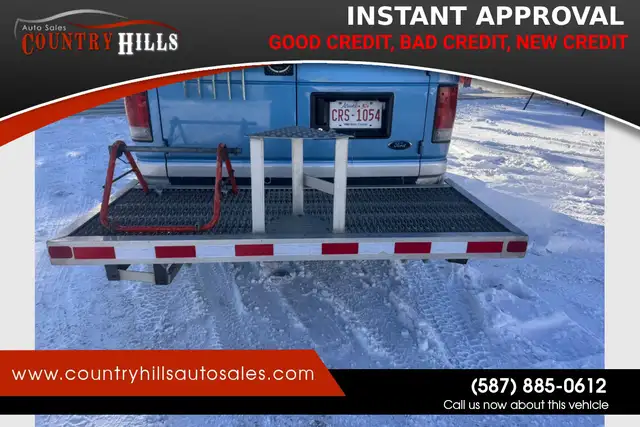 2011 Ford E350 Super Duty COMMERCIAL LIFT VAN - Photo 29