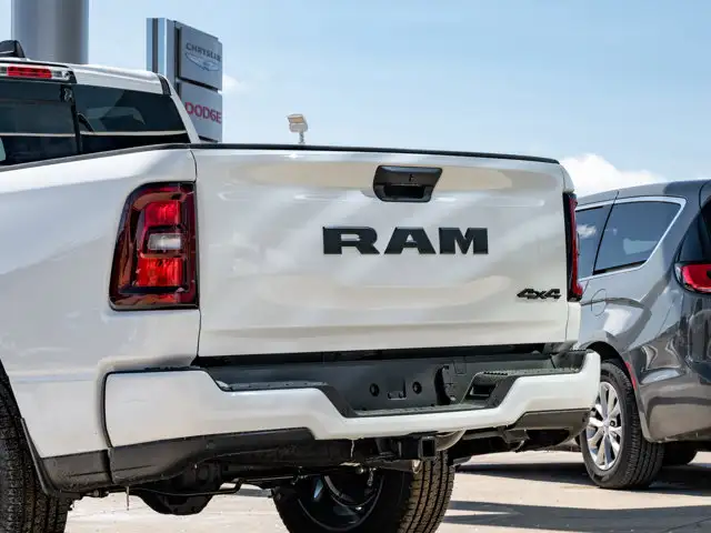 2026 Ram 1500 Express - Photo 7