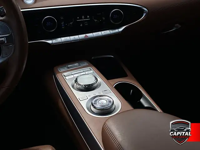 2022 Genesis GV70 2.5T Advanced AWD - Photo 11