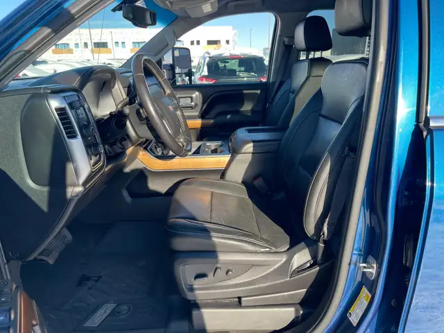2018 Chevrolet Silverado 1500 LTZ 4X4 V8 : Well Serviced - Photo 9