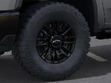 2026 Chevrolet Silverado 2500HD ZR2 - Photo 9