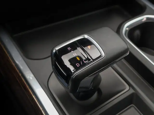 2024 GMC Sierra 1500 Elevation Premium 5.3L X31 - Photo 32