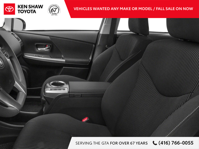 2017 Toyota Prius v - Photo 6