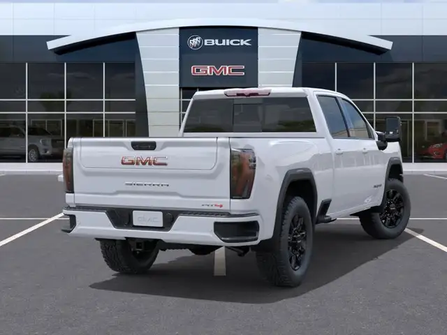 2026 GMC Sierra 3500HD - Photo 4