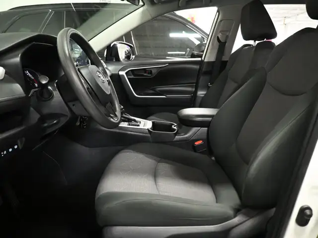 2024 Toyota RAV4 LE No Accident Radar Cruise Lane Assist Blind S - Photo 20