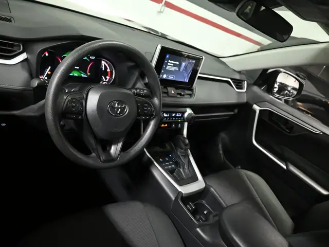 2024 Toyota RAV4 LE No Accident Radar Cruise Lane Assist Blind S - Photo 10