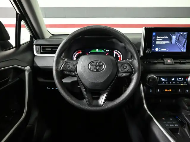 2024 Toyota RAV4 LE No Accident Radar Cruise Lane Assist Blind S - Photo 12