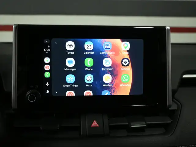 2024 Toyota RAV4 LE No Accident Radar Cruise Lane Assist Blind S - Photo 17