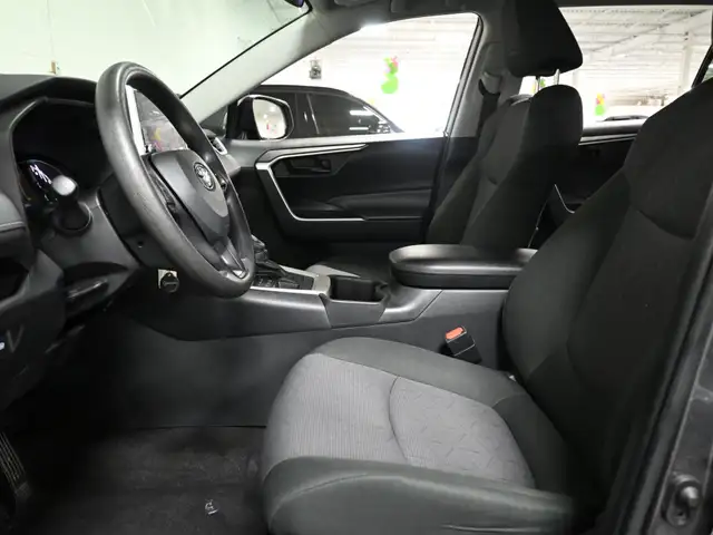 2024 Toyota RAV4 LE No Accident Radar Cruise Lane Assist Blind S - Photo 21