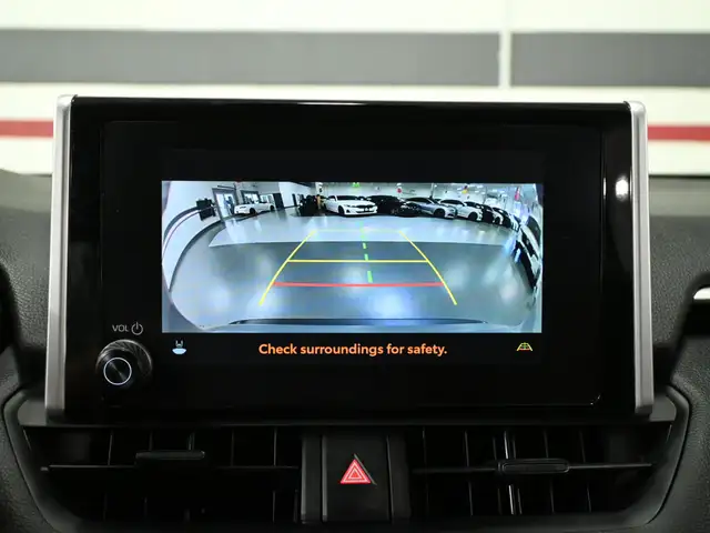 2024 Toyota RAV4 LE No Accident Radar Cruise Lane Assist Blind S - Photo 18