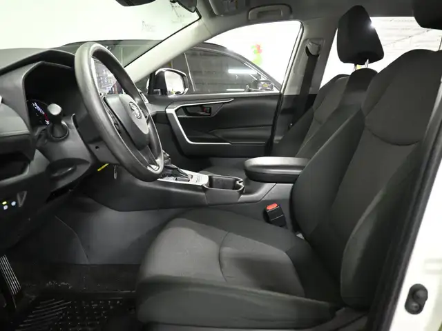 2024 Toyota RAV4 LE No Accident Radar Cruise Lane Assist Blind S - Photo 21