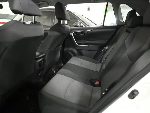 2024 Toyota RAV4 LE No Accident Radar Cruise Lane Assist Blind S - Photo 22