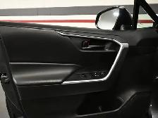 2024 Toyota RAV4 LE No Accident Radar Cruise Lane Assist Blind S - Photo 11