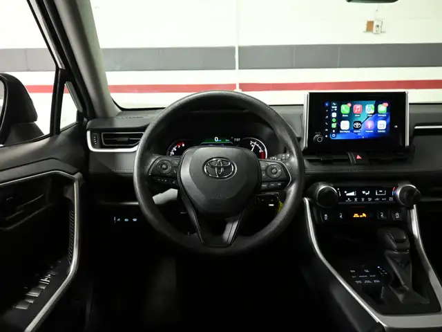 2024 Toyota RAV4 LE No Accident Radar Cruise Lane Assist Blind S - Photo 12