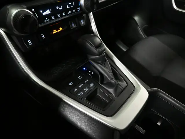 2024 Toyota RAV4 LE No Accident Radar Cruise Lane Assist Blind S - Photo 20