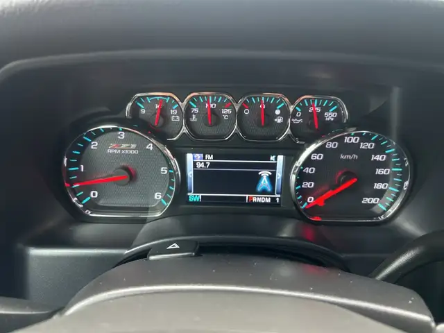 2015 Chevrolet SILVERADO 2500HD 4WD Crew Cab LT Z71 Short Box 6. - Photo 13