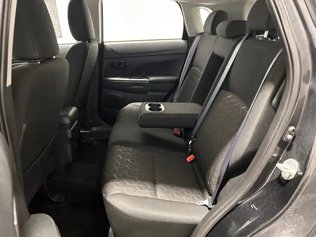 Mitsubishi RVR Es Awc Awd Bluetooth 2022 à vendre - Photo 14