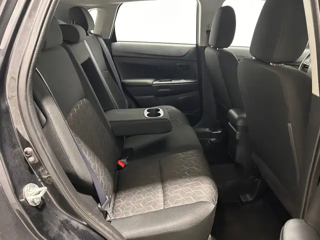 Mitsubishi RVR Es Awc Awd Bluetooth 2022 à vendre - Photo 17