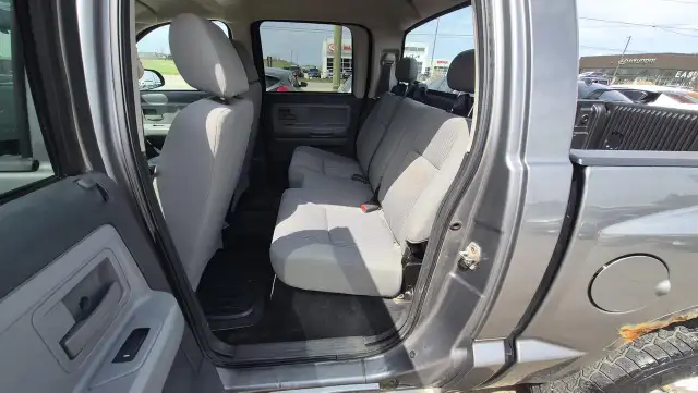 2010 Dodge Dakota SXT, RUNS GREAT, 4X4, AS IS SPECIAL - Photo 11