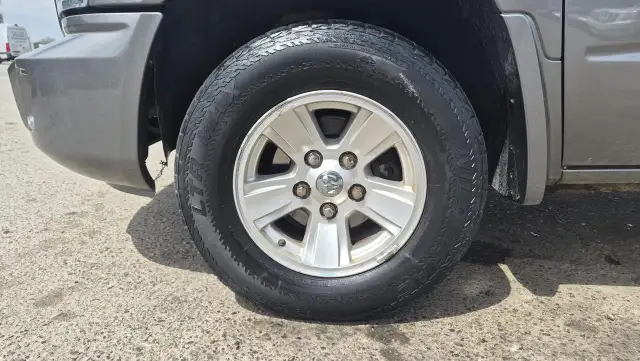 2010 Dodge Dakota SXT, RUNS GREAT, 4X4, AS IS SPECIAL - Photo 16