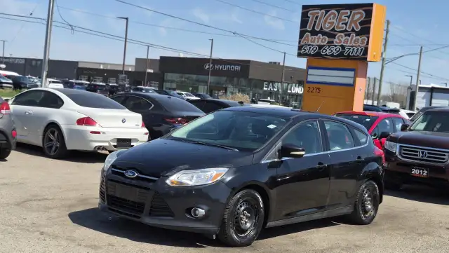 2012 Ford Focus SEL, LEATHER, 2 SETS WHEELS, ONLY 163KMS, CERT