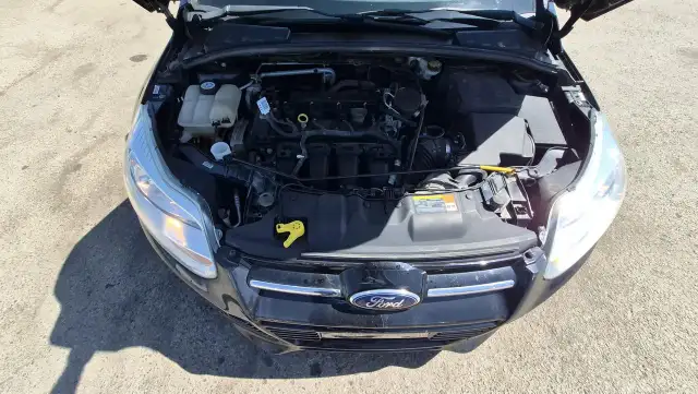 2012 Ford Focus SEL, LEATHER, 2 SETS WHEELS, ONLY 163KMS, CERT - Photo 16