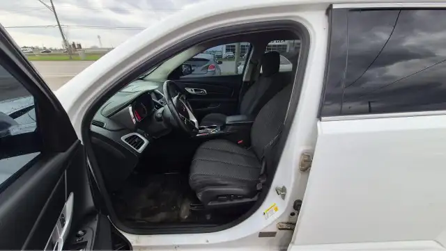 2017 GMC Terrain SLE, 4 CYL, ONLY 146KMS, ALL WHEEL DRIVE, CERT - Photo 9