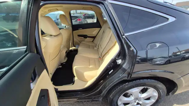 2010 Honda Accord Crosstour EX-L, LEATHER, V6, AWD, LOADED, CERT - Photo 10