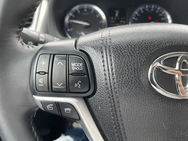 2016 Toyota highlander xle - Photo 14