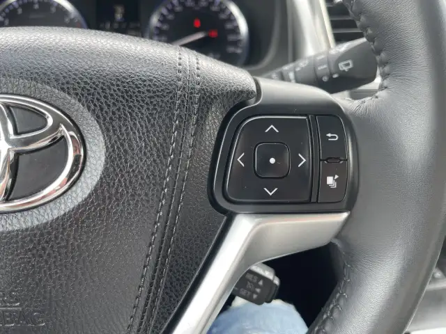 2016 Toyota highlander xle - Photo 15