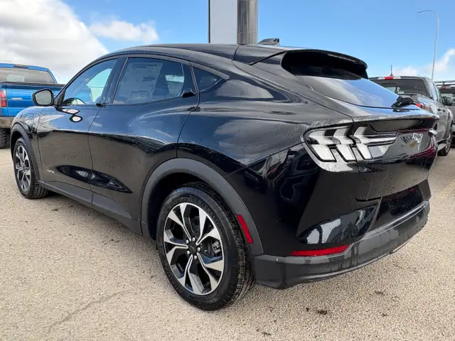 2026 Ford Mustang Mach-E Select EAWD | COMFORT PACKAGE LITE | 5G - Photo 9