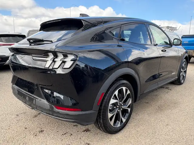 2026 Ford Mustang Mach-E Select EAWD | COMFORT PACKAGE LITE | 5G - Photo 12