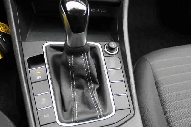 2024 Volkswagen Jetta Trendline - Photo 12