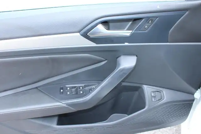 2024 Volkswagen Jetta Trendline - Photo 14