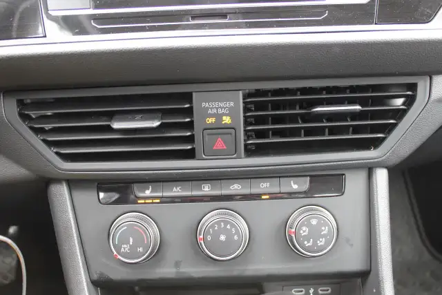 2024 Volkswagen Jetta Trendline - Photo 15