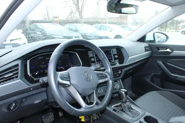 2024 Volkswagen Jetta Trendline - Photo 16
