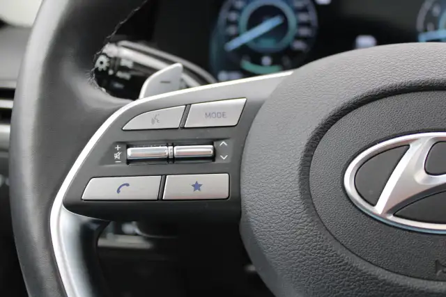 2025 Hyundai PALISADE Urban 7-Passenger AWD - Photo 17