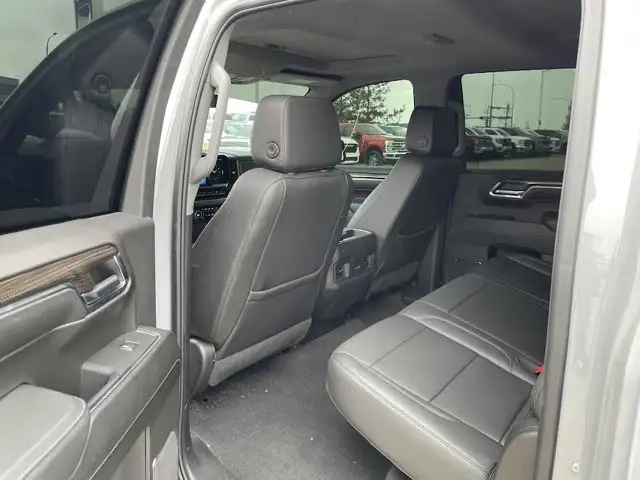 2024 Chevrolet Silverado 1500 LT Trail Boss 3.0L | Multi Flex - Photo 6