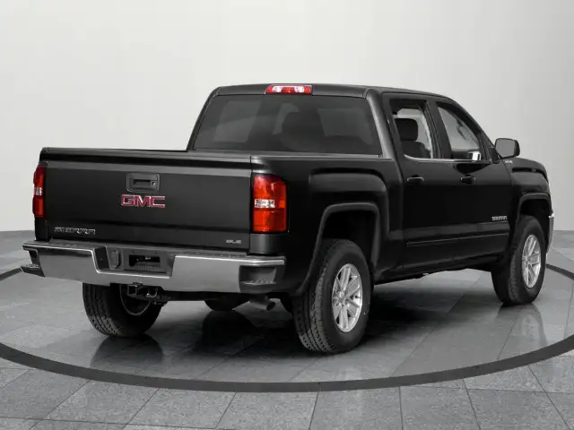 2018 GMC Sierra 1500 SLE - Photo 3