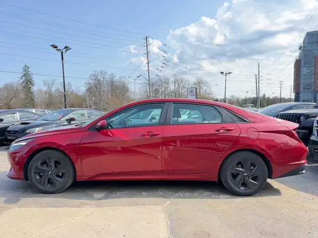 2022 Hyundai Elantra Preferred IVT - Photo 5