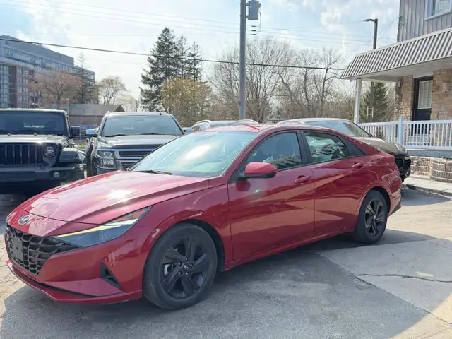 2022 Hyundai Elantra Preferred IVT - Photo 8