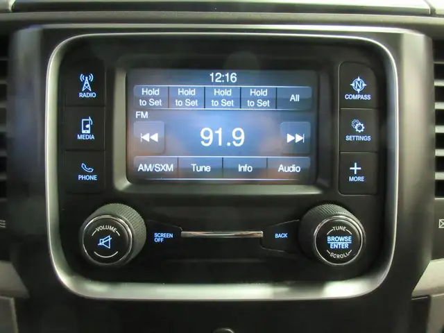 RAM 1500 CLASSIC 2019 V8 5.7L HEMI 4X4 QUAD-CAB BOITE 6'4' - Photo 16