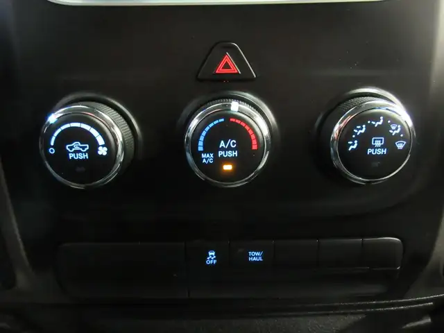 RAM 1500 CLASSIC 2019 V8 5.7L HEMI 4X4 QUAD-CAB BOITE 6'4' - Photo 17