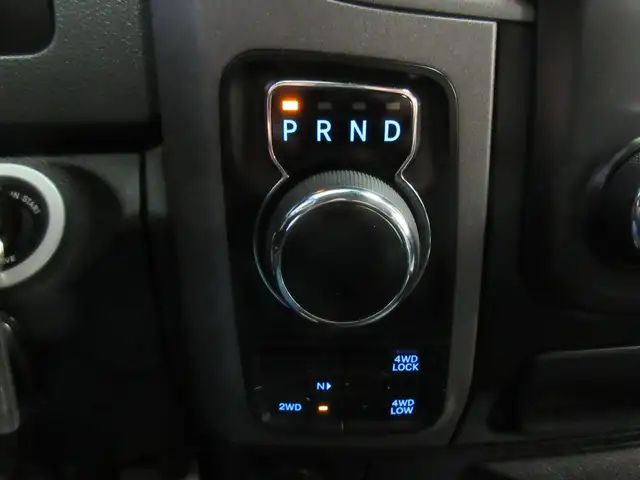 RAM 1500 CLASSIC 2019 V8 5.7L HEMI 4X4 QUAD-CAB BOITE 6'4' - Photo 18