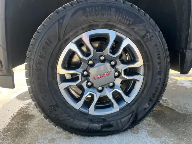 2024 GMC Sierra 2500HD - Photo 6