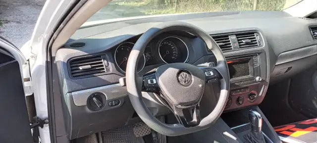 2017 VOLKSWAGEN JETTA TSI - Photo 4